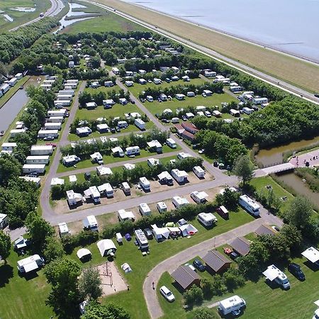 Bed And Breakfast De Zeehoeve Harlingen Exterior foto